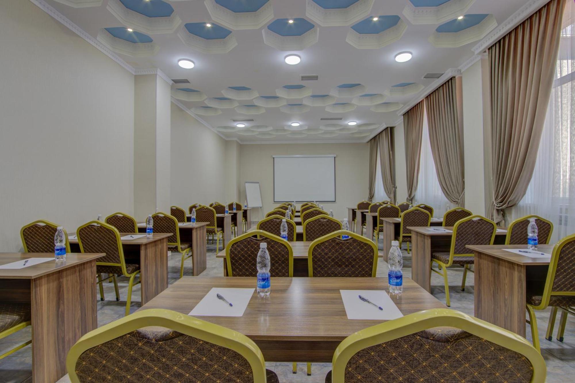 Shah Palace Hotel 비슈케크 외부 사진