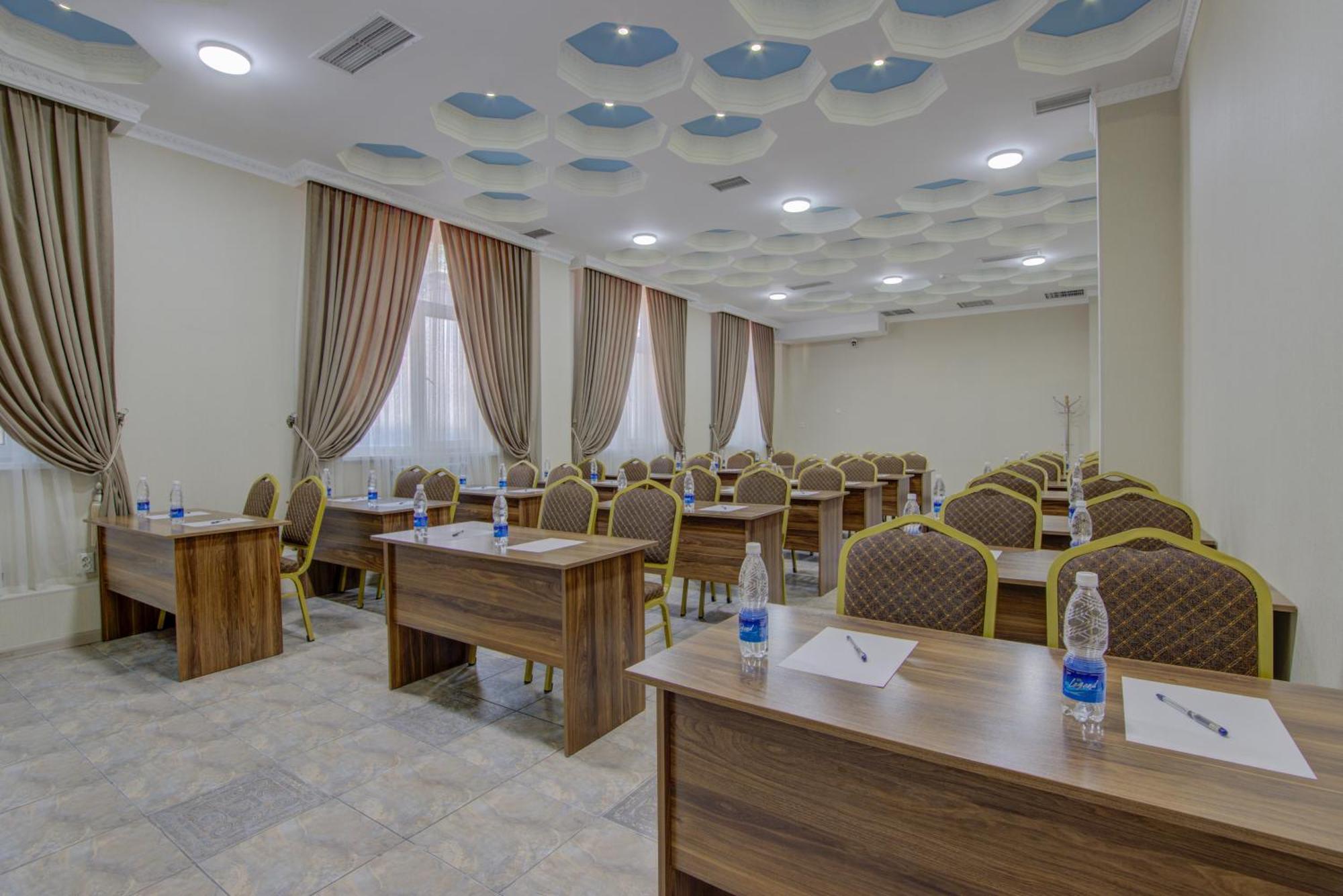 Shah Palace Hotel 비슈케크 외부 사진